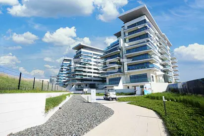 Fully Furnished | Low Floor | Yas Lifestyle Awaits