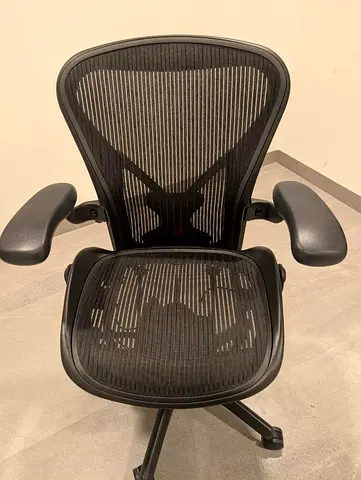 Herman Miller Aeron Classic Chair PostureFit Fully Loaded Size B Black