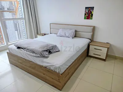 Complete bedroom set King size wooden bed with dressing table without metres