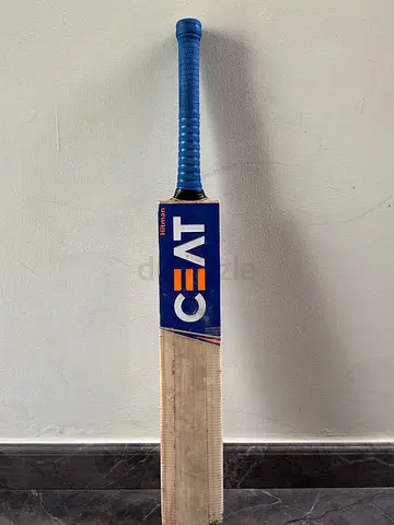 CEAT cricket bat