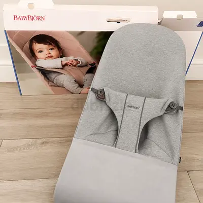 Baby bjorn bouncer