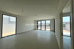Single Row | Corner Unit | Easy Access To Entrance