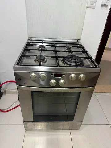 Used 4 Burner Gas Stove