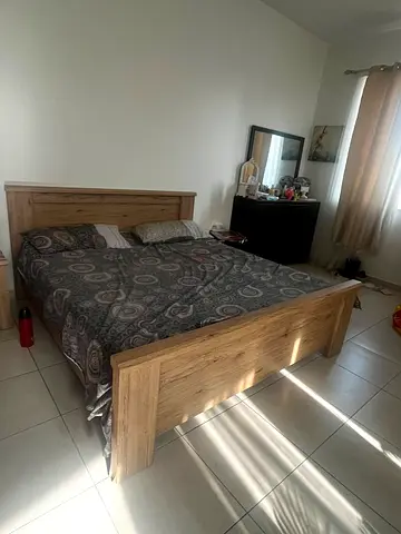 King bed with mattress in VGC