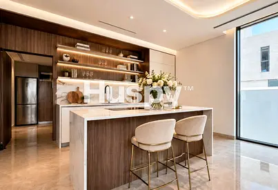Community View | Near Entrance | Chamfered