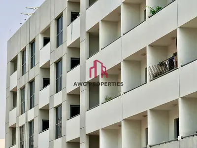 5,500 AED monthly for 12 cheques| Closed to Metro