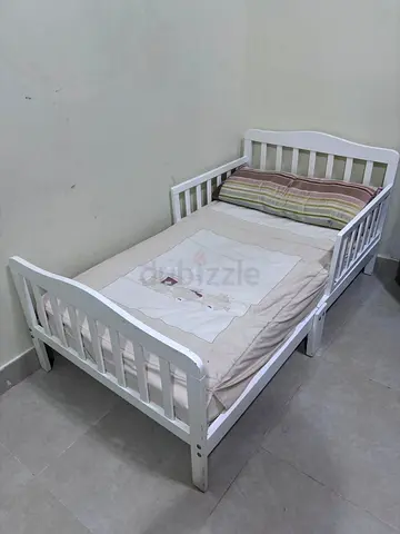White Wooden Toddler Bed - Good Condition