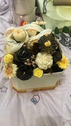 Decorative CANDLE Flower Arrangement in Gift Box ALL ARE CANDLES