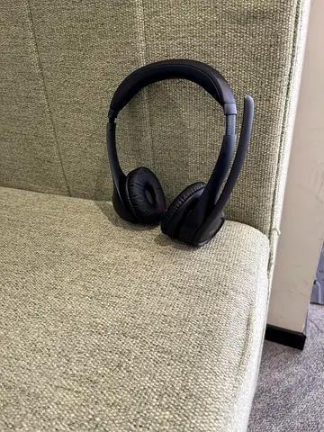 Logitech Zone 300 Wireless Bluetooth Headset