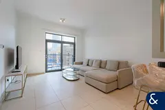 Modern 1 Bed | Furnished | Storage Room