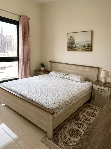 Complete bedroom set in good condition