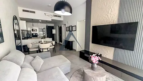 1+Maid | Furnished | Corner Unit