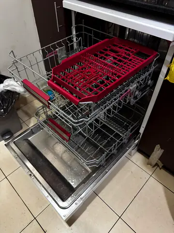 Built-in stainless steel dishwasher - good working condition