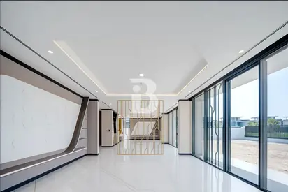 Prime location | Golf course view | Luxury