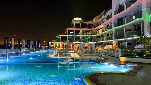 Brand New | Pool View | 6 Cheques