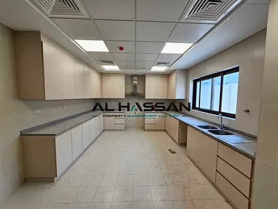 5BR + Maid | Driver Room | Half Villa | Near Court Yard Mall