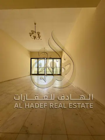 شقة 3 غرف وصالة للإيجار السنوي في التعاون | موقع مميز | 4 دفعات | تأمين مؤجل