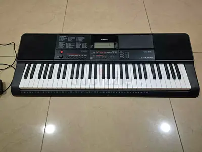 Casio Keyboard CT-X700