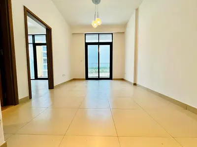 Chiller Free AC // Huge Size 2-bhk Just 90k Rent 2 Cheques & Kitchen Appliances