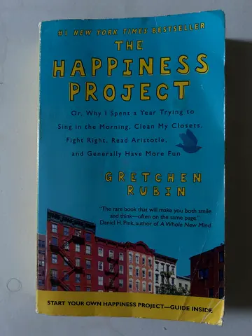 The Happiness Project by Gretchen Rubin (paperback)