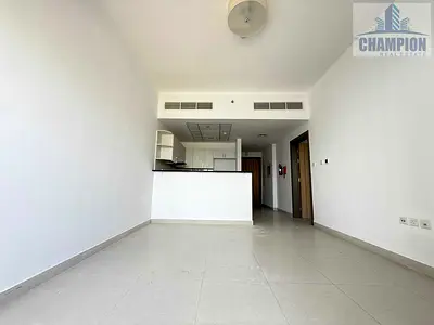 Bright 1BR Apartment | GYM :POOL : 1 BALCONY : RENT 52K | Multiple Views