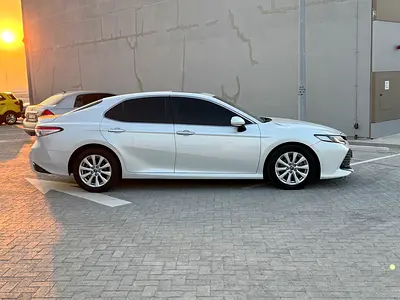 صورة مصغرة 2 لـ 2018 Toyota CAMRY