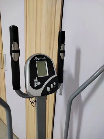 Skyland orbitrek Elliptical Cross Trainer