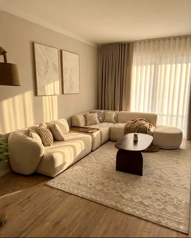 DIFC Private Room for Female