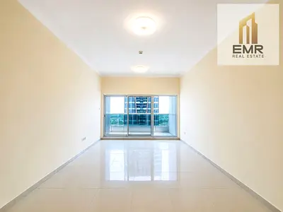 Price dropped-good layout-community view-bright apartment