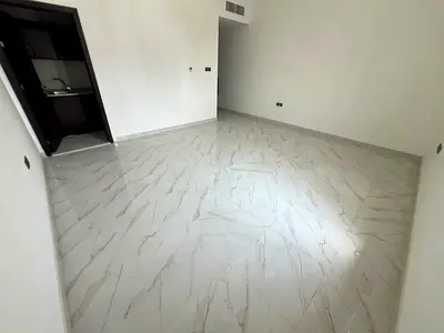 بسعر ممتاز جدا ومناسب للجميع مع صيانه فري ع المالك موقع متميز جدا ومناسب للجميع مع صيانه فري