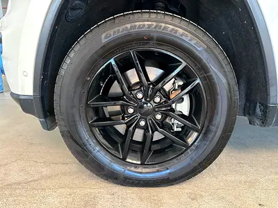2017 JEEP GRAND CHEROKEE — миниатюра 10