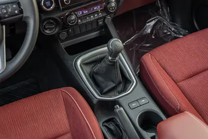 2026 Toyota HILUX 照片 14