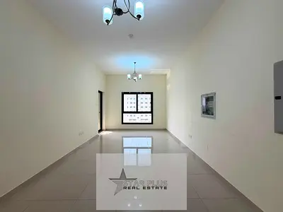 VERY SPACIOUS 2 BEDROOM APARTMENT AT THE MAIN LOCATION READY TO MOVE.