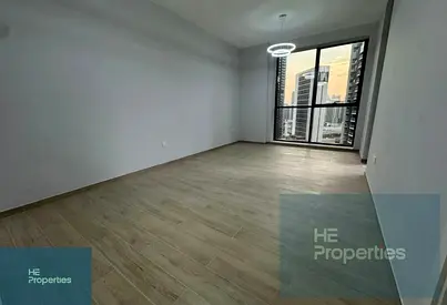 PRIME LOCATION | SPACIOUS | READY TO MOVE