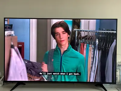 55-inch Smart LED TV in excellent condition (4K streaming)