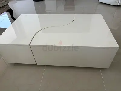 Middle table