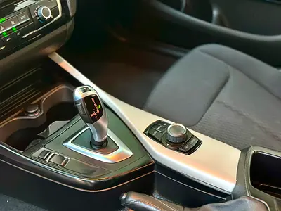 صورة 10 لـ 2016 BMW 1-SERIES
