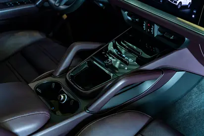2025 Porsche CAYENNE 缩略图 12