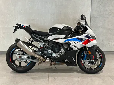 GCC // Single Owner // BMW S1000RR M Package // 5 years warranty + free service package // Full PPF