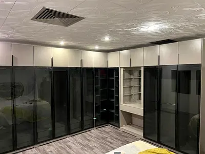 Modern Built-In Wardrobe Design