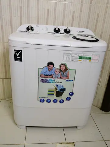 Semi-Automatic Twin Tub Washing Machine - 6kg (Good Working Condition)