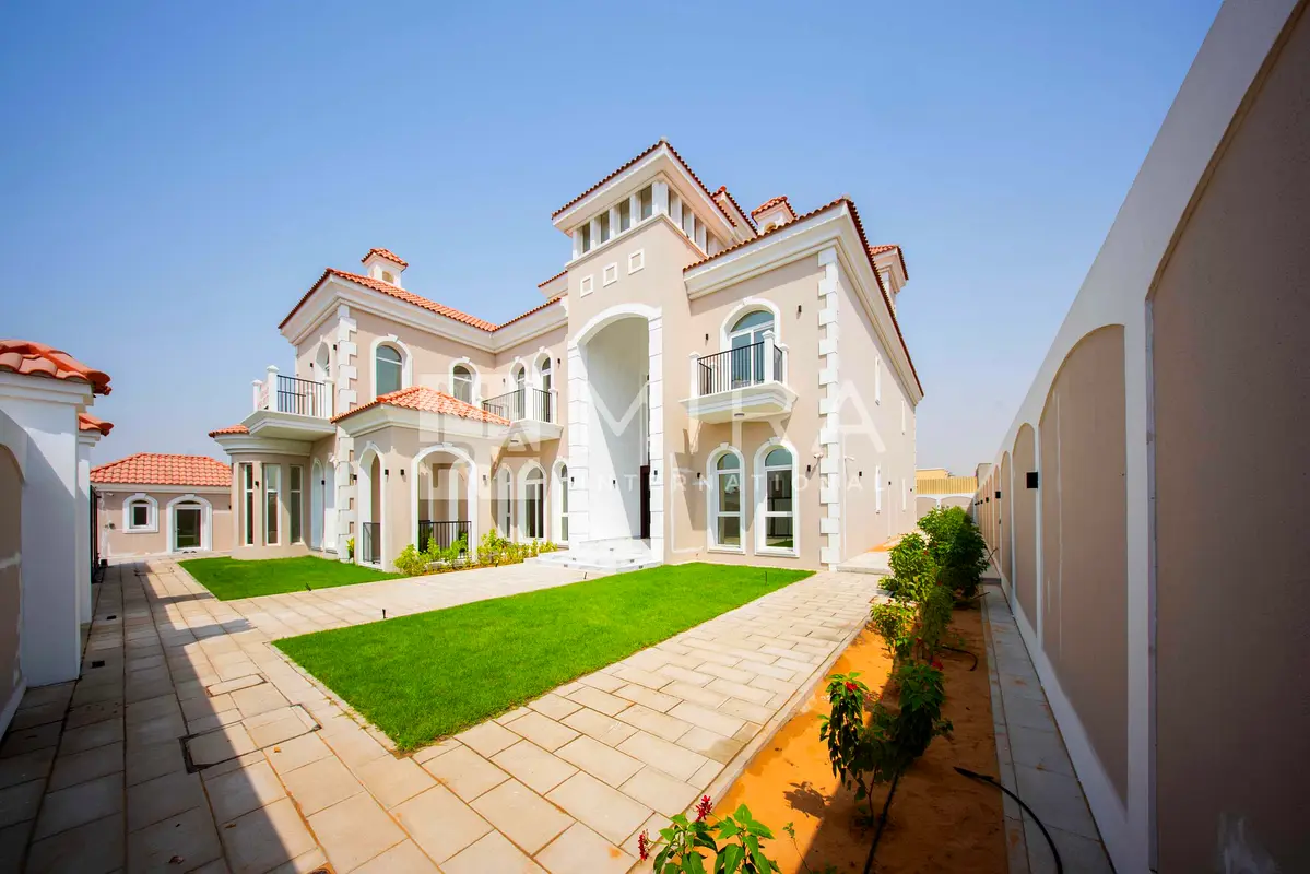 Unfurnished I Expansive 6BR Villa I 15,000 Sq. Ft.