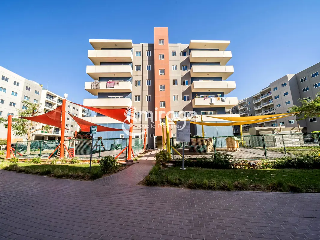Modern 3BR APT | Full Facilities | Prime Location