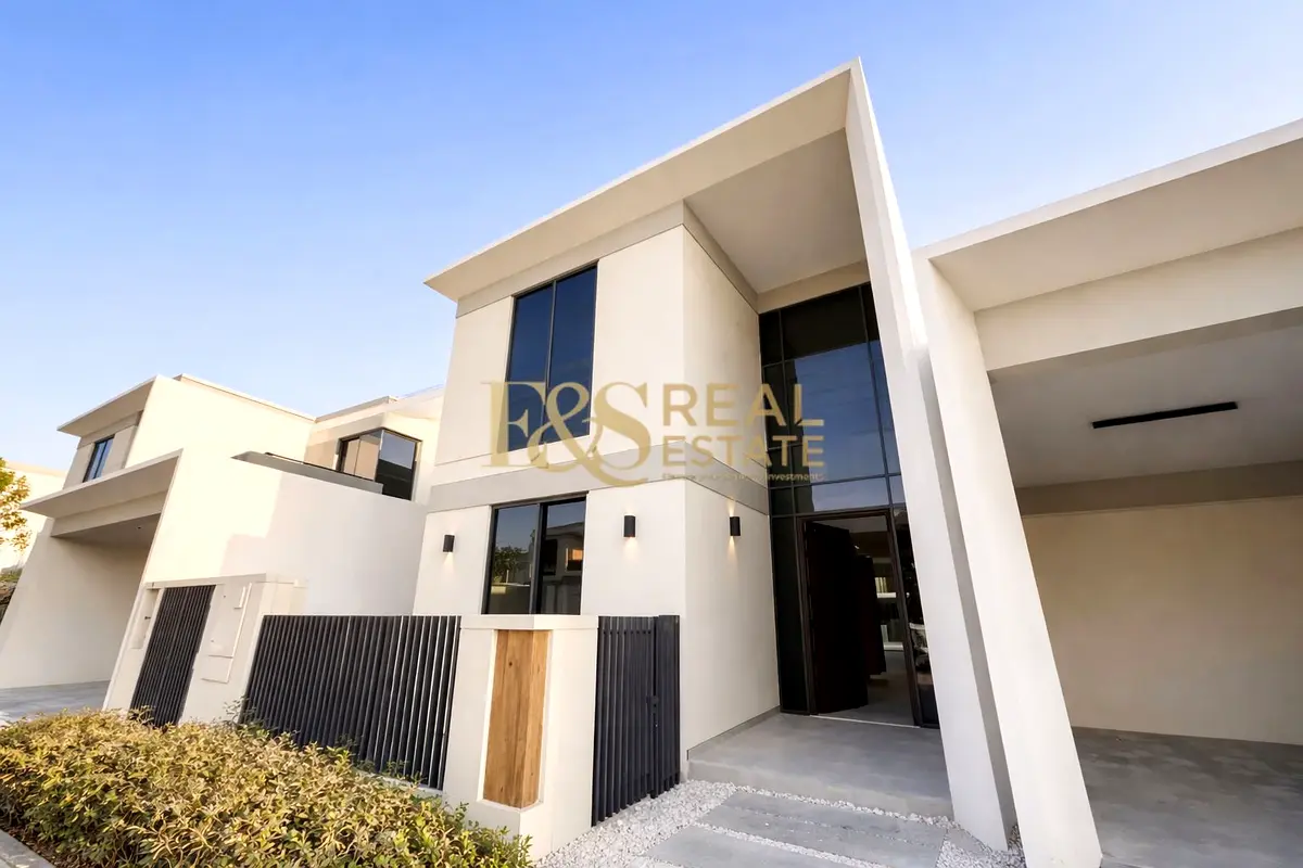 Exclusive | Upgraded | Vastu compliant | 5 Bedroom + Maid | Garden Suite | Closed Kitchen | High ROI
