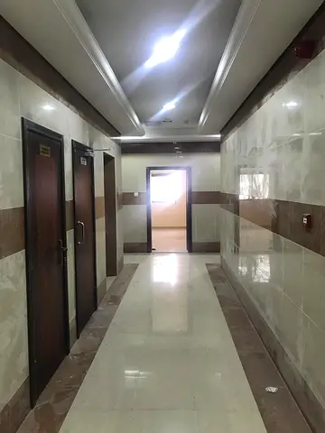 🏠 فرصة للإيجار السنوي – استوديو في عجمان ✨ 📍 الراشدية 2 – خلف أبراج الفالكون 🏢 بناية عائلات فقط ❄️ تكييف مركزي 📌 موقع مميز وقريب من جميع الخدمات