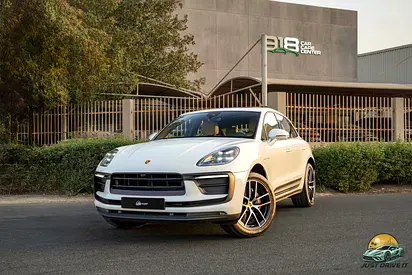2022 Porsche Macan | GCC | Full Porsche Service History | Original Paint