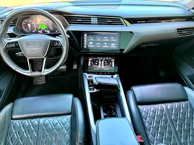 Audi e-tron 55 quattro Sport, миниатюра 10