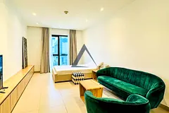 Furnished Studio | Fountain View | Vacant