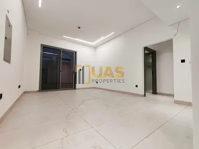 شقة حديثة بغرفة نوم واحدة | مبنى إنفينيتي | شرفة وإطلالة على المدينة