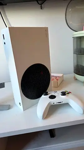 Xbox Series S console - excellent working condition